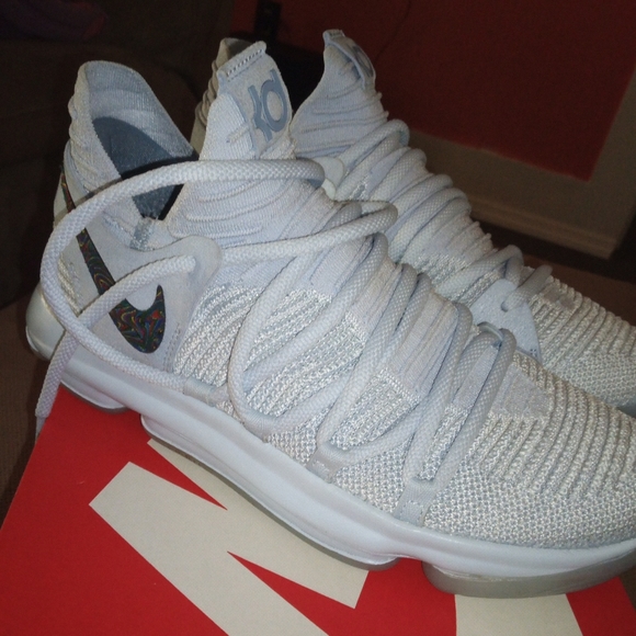 Shoes 👟 - Picture 4 of 4